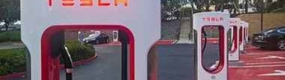 Компания Tesla хочет перевести на солнечные панели сеть зарядок для электромобилей Компания Tesla хочет перевести на солнечные панели сеть зарядок для электромобилей