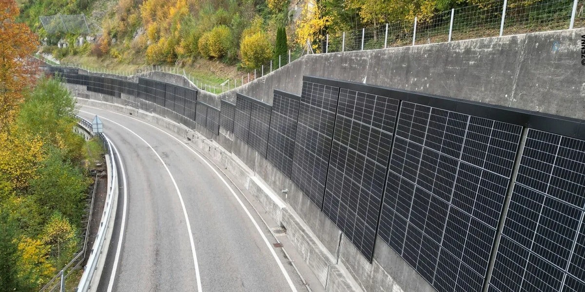 В Швейцарии солнечная стена